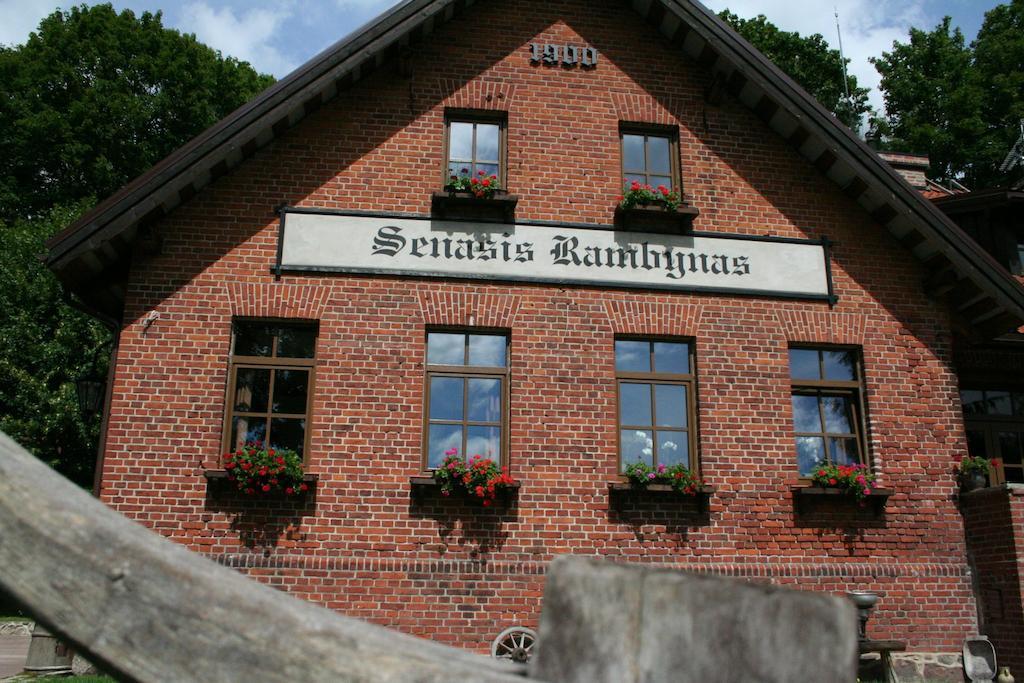 Senasis Rambynas Hotel Lumpenai Exterior foto